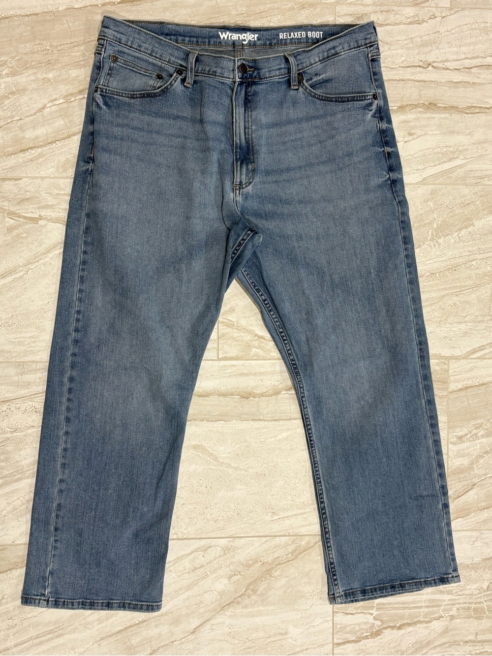 Wrangler Men's Relaxed Boot Jeans in Light Blue Wash - 38x29